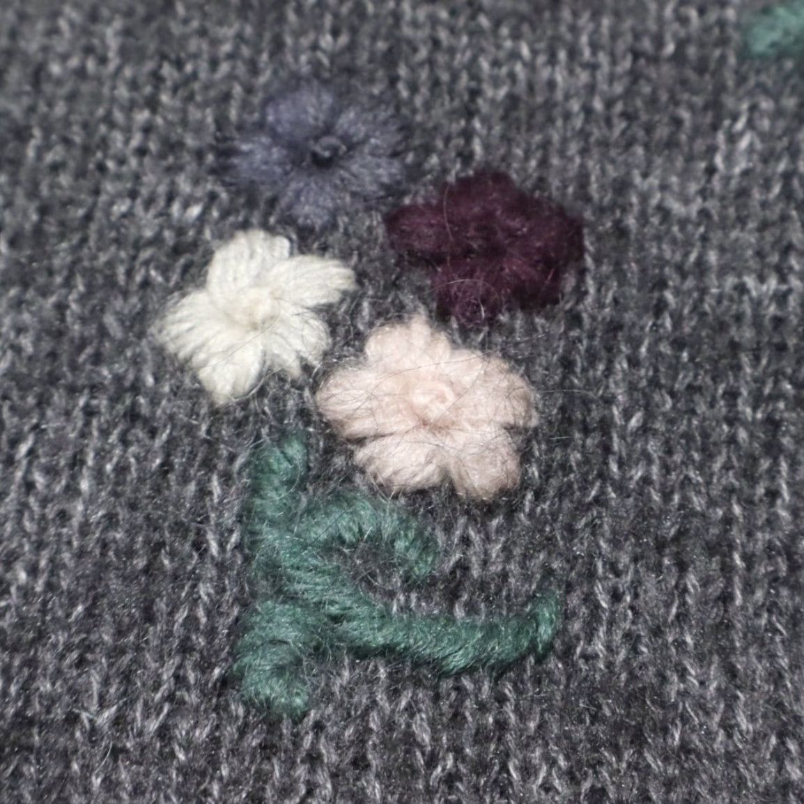 Vintage VTG Maurices Flower Mohair Crewneck Sweater Charcoal Women’s M Shirt Size M / US 6-8 / IT 42-44 - 7 Thumbnail