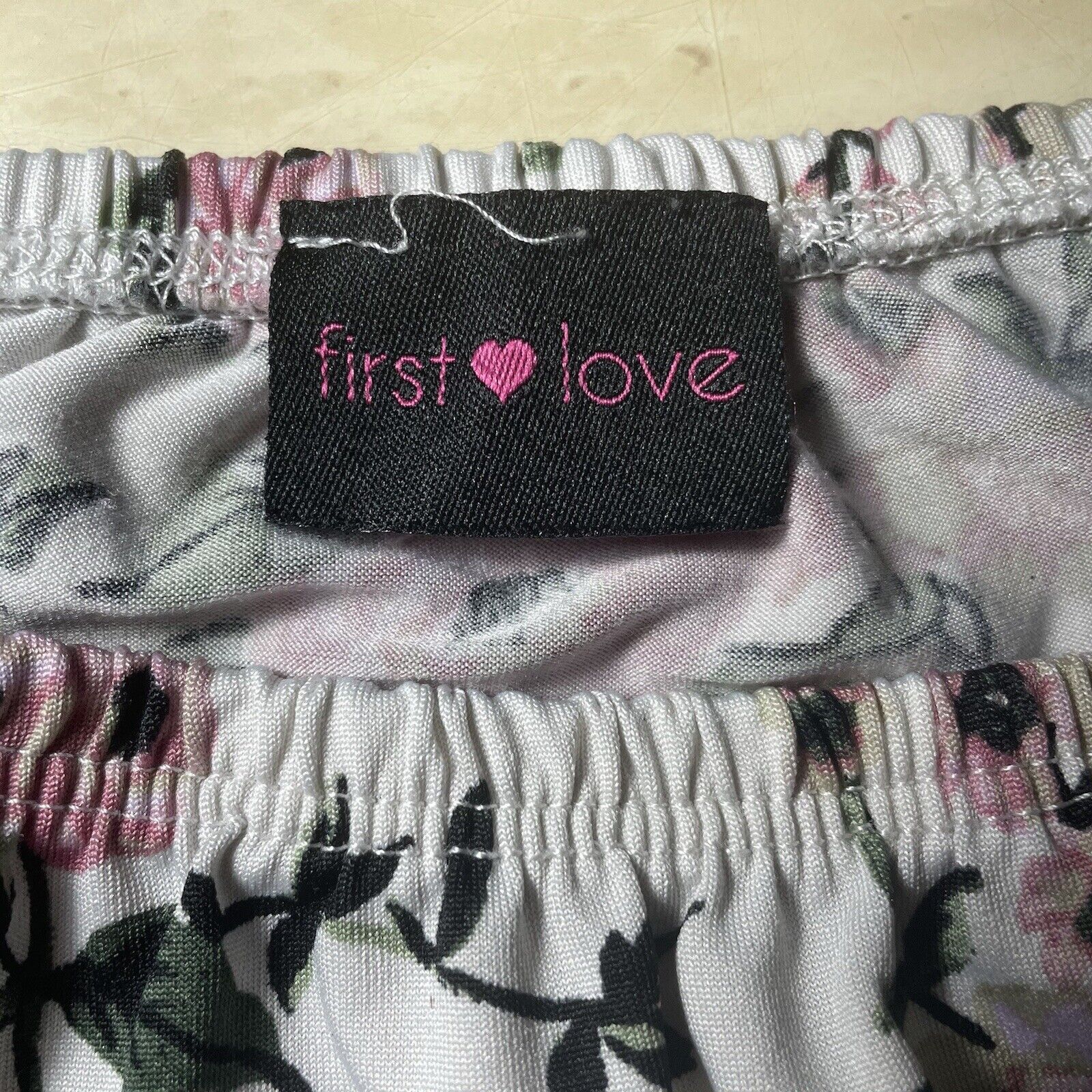 Other First Love Medium Floral Off Shoulder Chain Strap Blouse Size M / US 6-8 / IT 42-44 - 3 Thumbnail