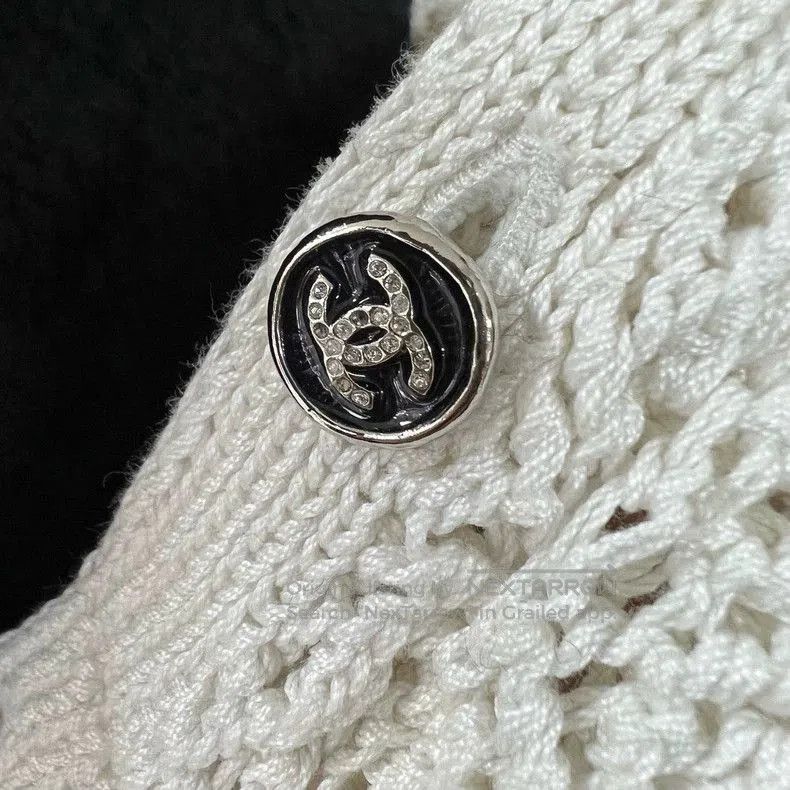 Chanel Chanel Castle Series Logo Knit Sweater. Size US XS / EU 42 / 0 - 9 Thumbnail