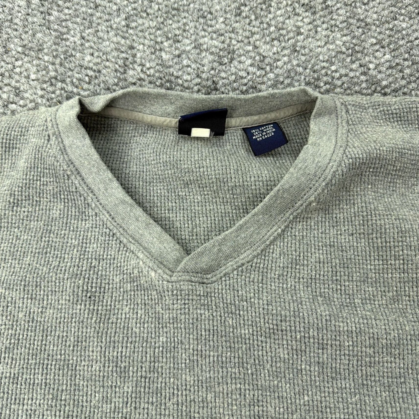 Gap GAP Mens XL Gray Cotton Wool V Neck Waffle Knit Pullover Sweater Casual Warm Size US XL / EU 56 / 4 - 2 Thumbnail
