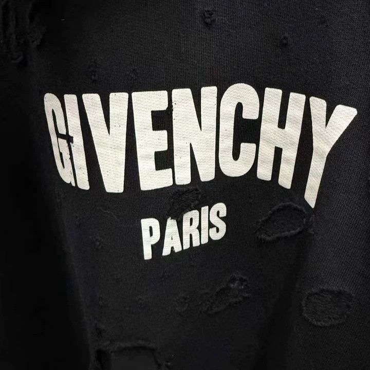 Givenchy Givenchy Ripped sweater Size US XS / EU 42 / 0 - 3 Thumbnail
