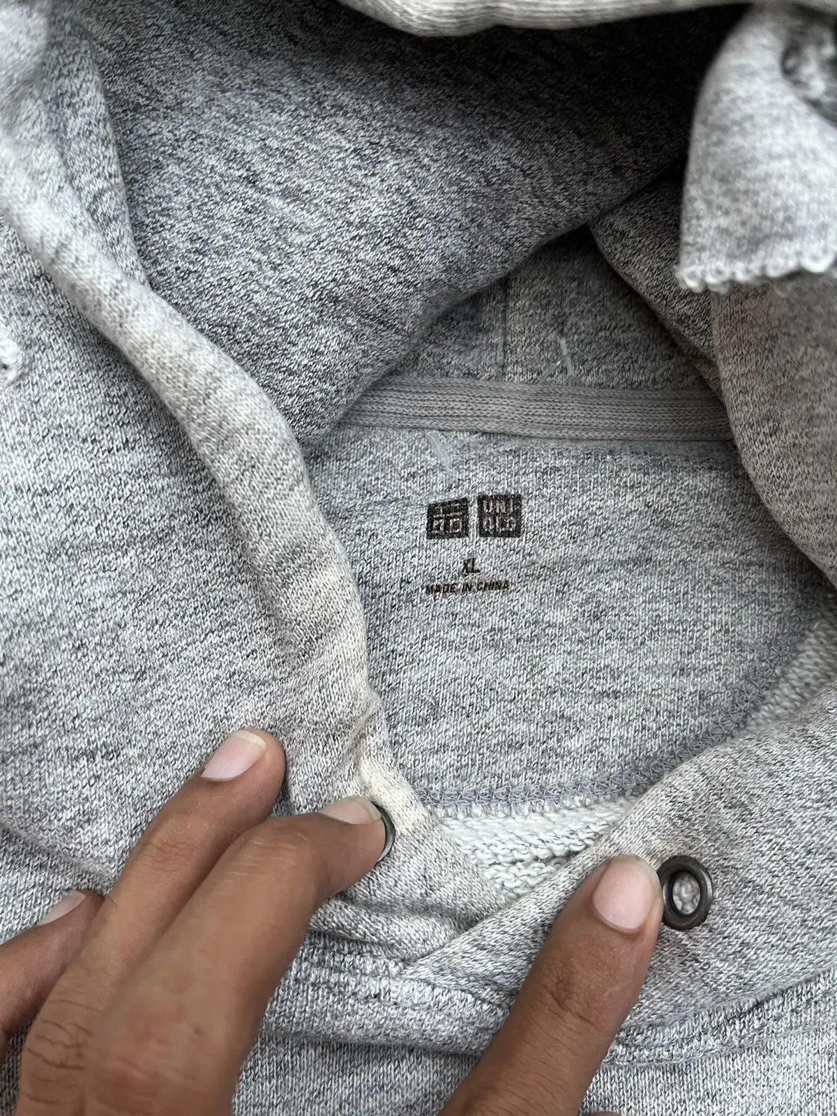 Uniqlo Distressed Uniqlo Hoodie Size US S / EU 44-46 / 1 - 4 Thumbnail