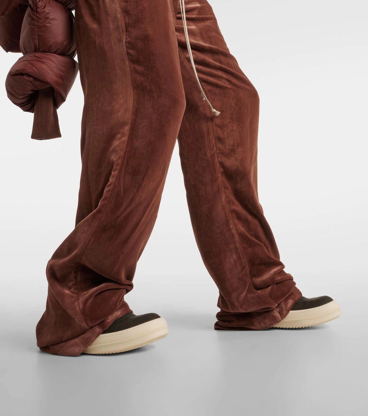 Rick Owens o1y0126 Velvet Sweatpant in Chocolate Brown Size 27" / US 4 / IT 40 - 5 Thumbnail
