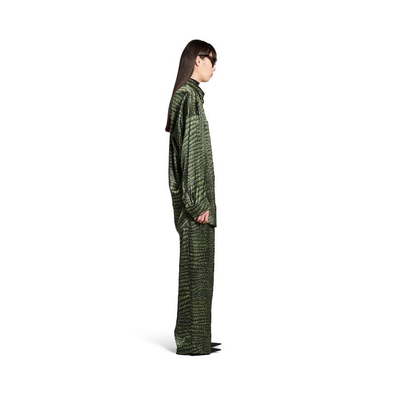 Balenciaga o1bcso1str0326 Cocoon Shirt in Green Size L / US 10 / IT 46 - 3 Thumbnail