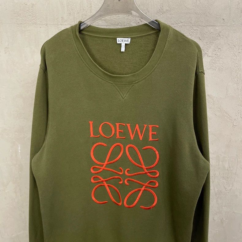 Loewe loewe Embroidered orange large logo round-neck sweatshirt 2 Size US M / EU 48-50 / 2 - 3 Thumbnail