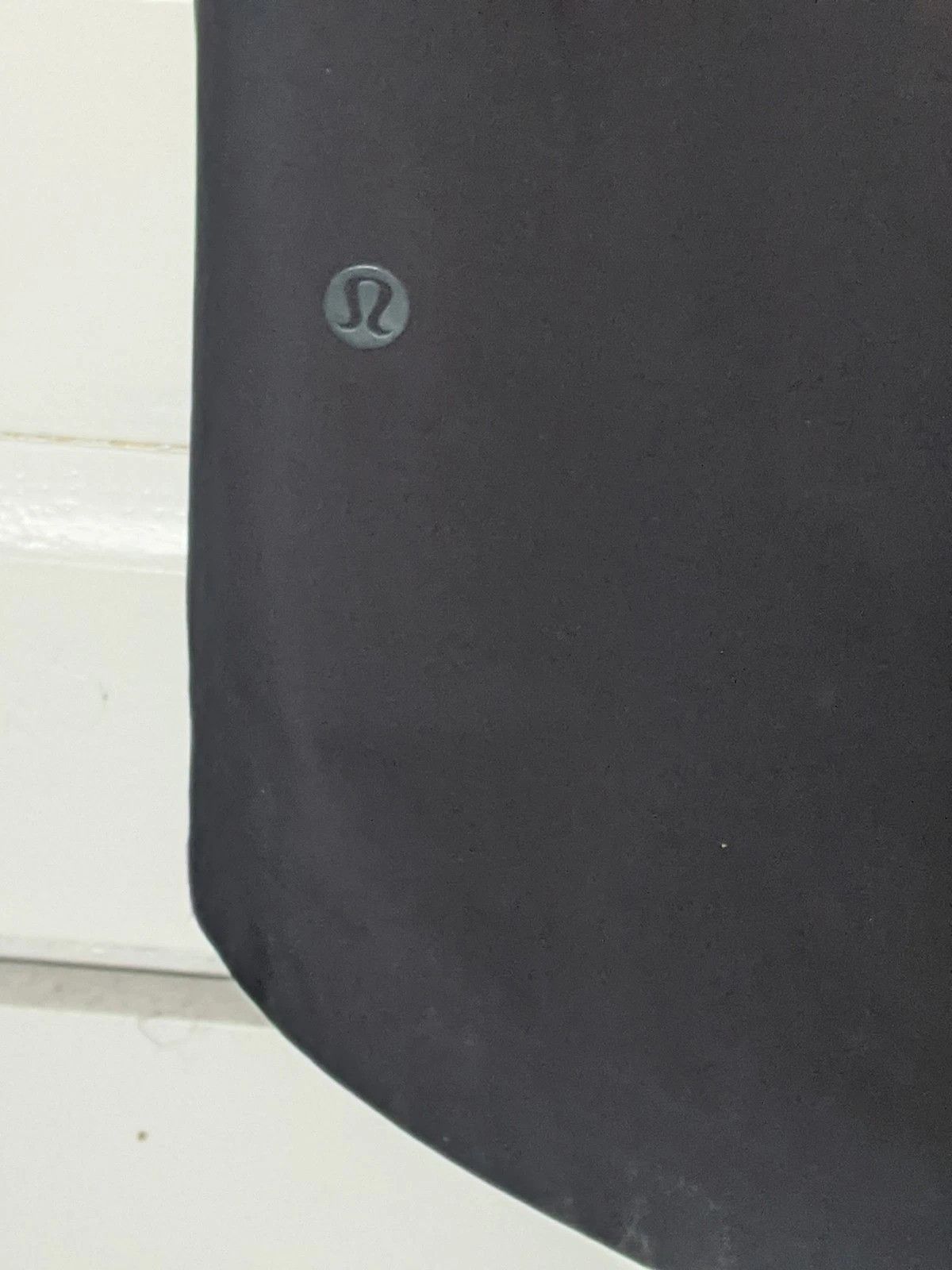 Lululemon lululemon Rain Rebel Waterproof Jacket Black Size 6 Size M / US 6-8 / IT 42-44 - 4 Thumbnail