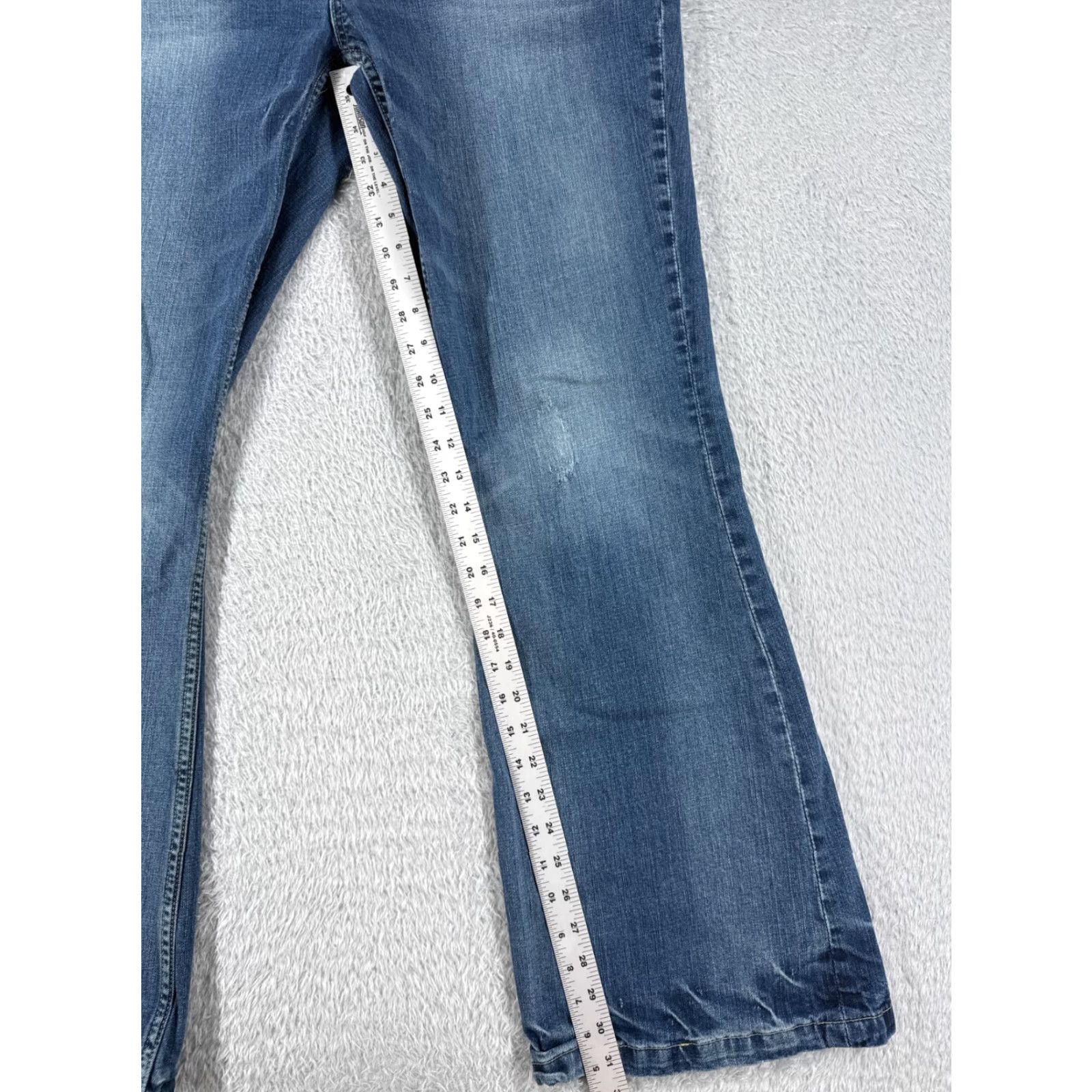 Vintage Maurices Jeans Womens 34x32 Blue Denim Cotton Mid Flared Distressed 15 Regular 5-Pocket Design Distressed Stretch Vintage: No Mens? Size 36" / US 14 / IT 50 - 7 Thumbnail