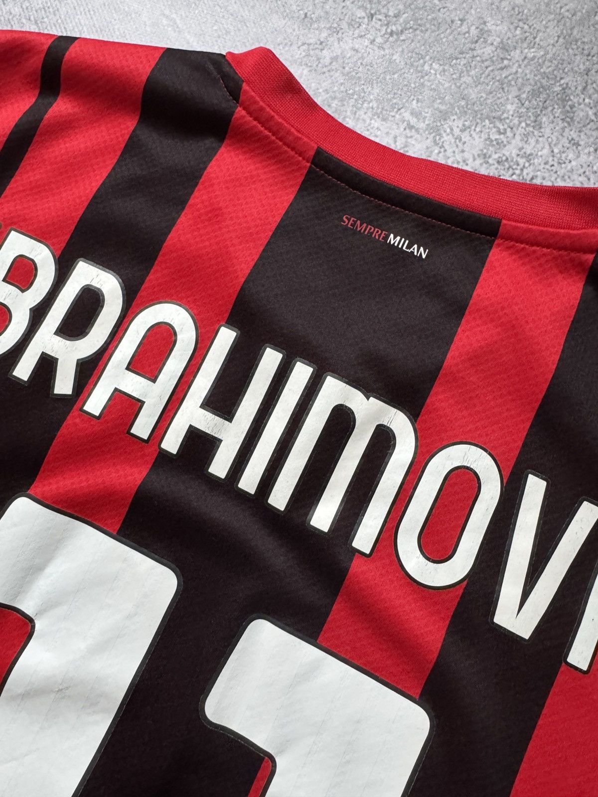Puma MILAN 2021 2022 JERSEY PUMA IBRAHIMOVIC #11 Size US S / EU 44-46 / 1 - 9 Thumbnail