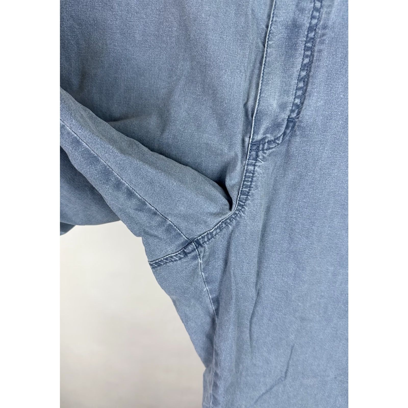 Vintage VINTAGE LL Bean Pants Cargo 39x28 Navy Blue Cotton Flat Front Elastic Waist Mens 80s 90s Grunge Preppy Retro Nautical Size US 39 - 5 Thumbnail