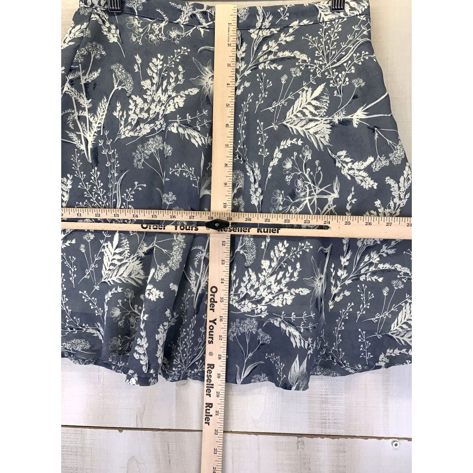 Vintage VINTAGE Jonathan Martin Skirt Floral Chiffon Gray Fit & Flare Size 11 Juniors Women 90s Party/Cocktail Vintage 90s Style Womens Size 32" / US 10 / IT 46 - 3 Thumbnail
