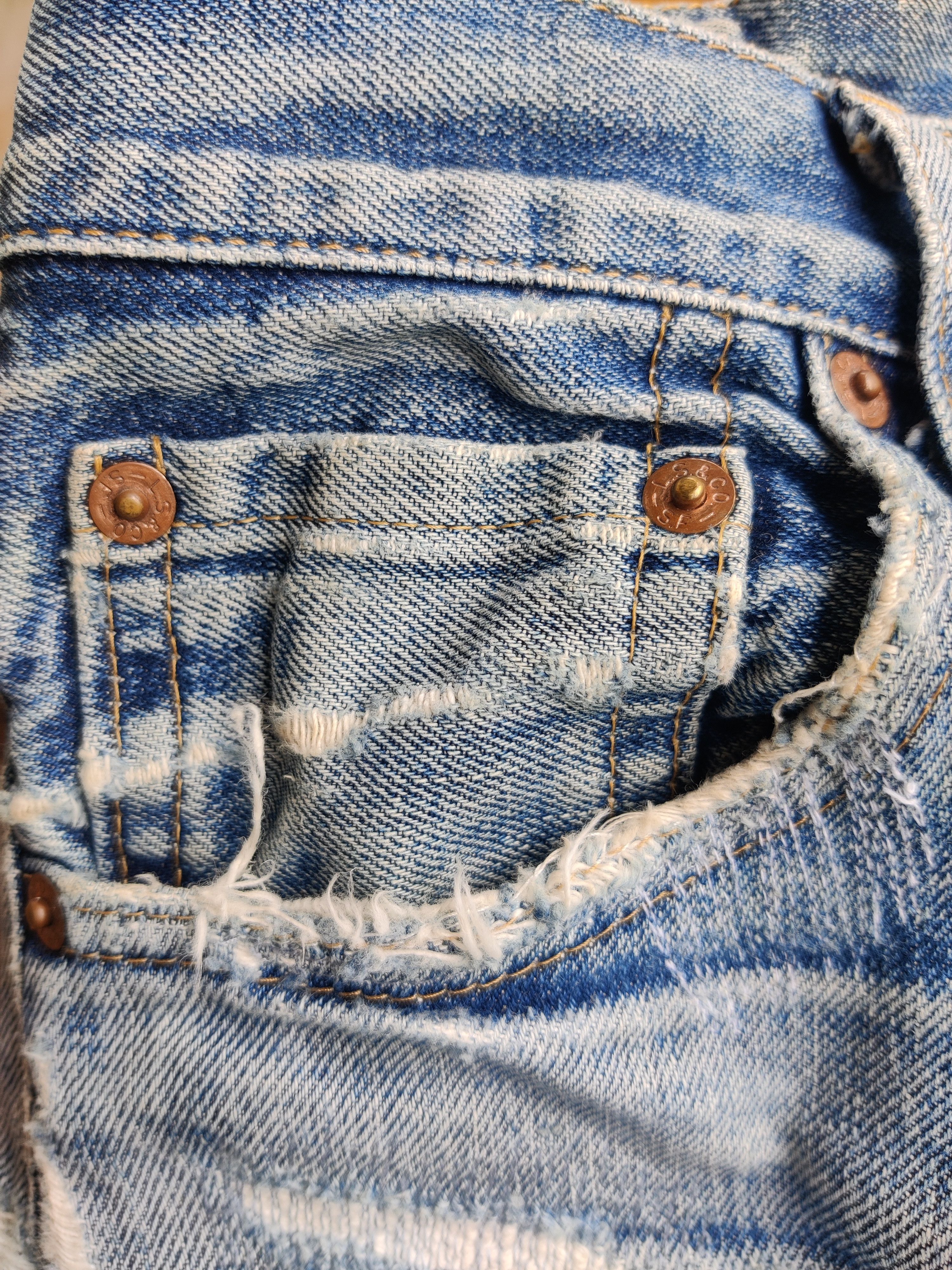 Japanese Brand × Levi's Vintage Clothing Vintage Levi's 702 Big E Selvedge Buckle Back Grunge Size US 30 / EU 46 - 10 Thumbnail