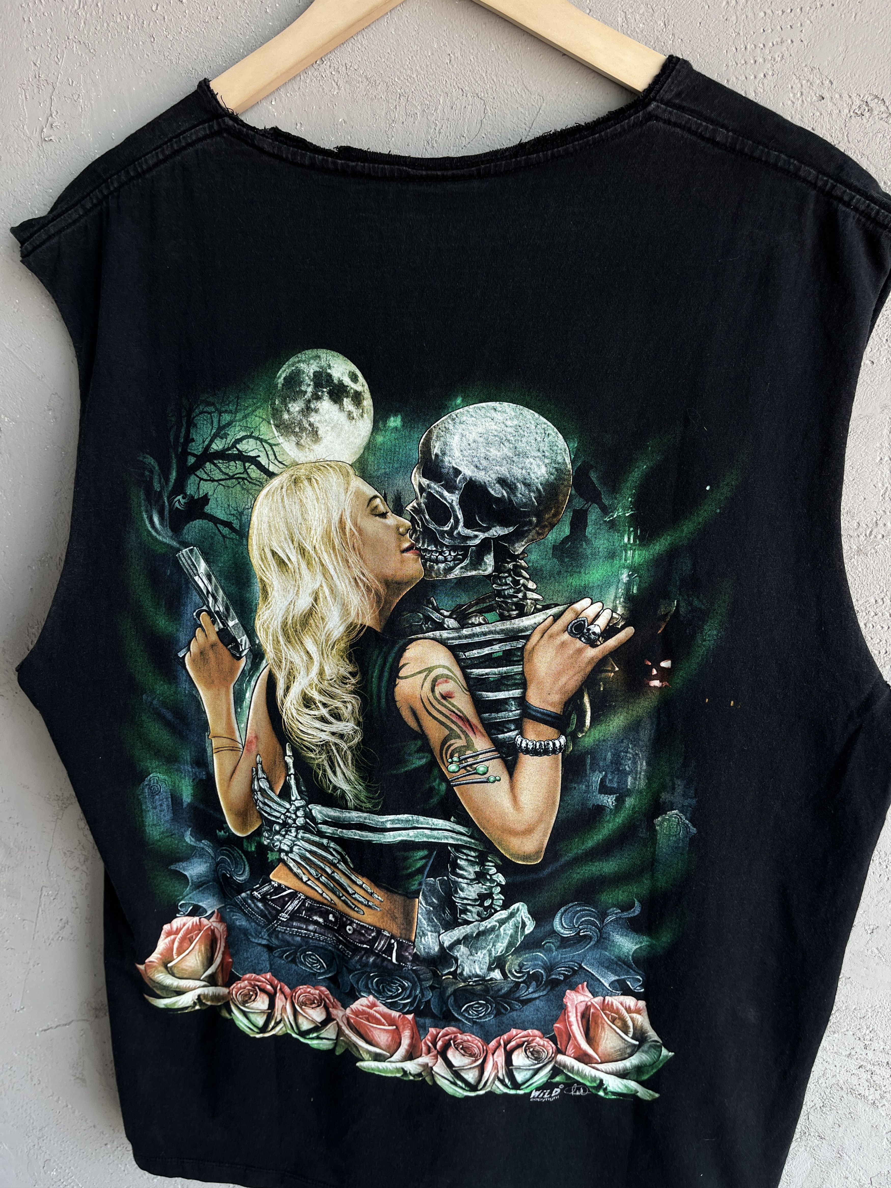 Japanese Brand × Vintage Vintage 90s Y2K Wild Girl Skull Roses Sleeveless T Shirt Size US XL / EU 56 / 4 - 5 Thumbnail