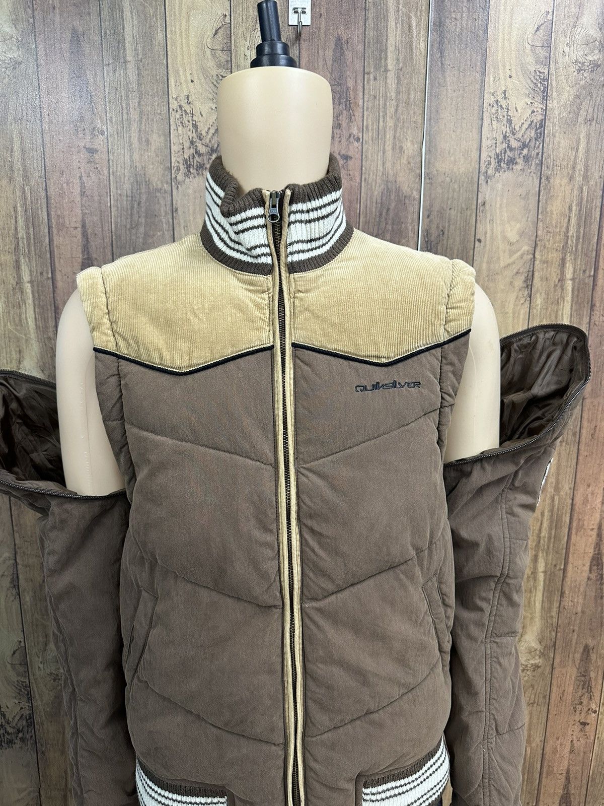 Quiksilver Vintage Quiksilver Down Jacket Z61 Size US L / EU 52-54 / 3 - 5 Thumbnail