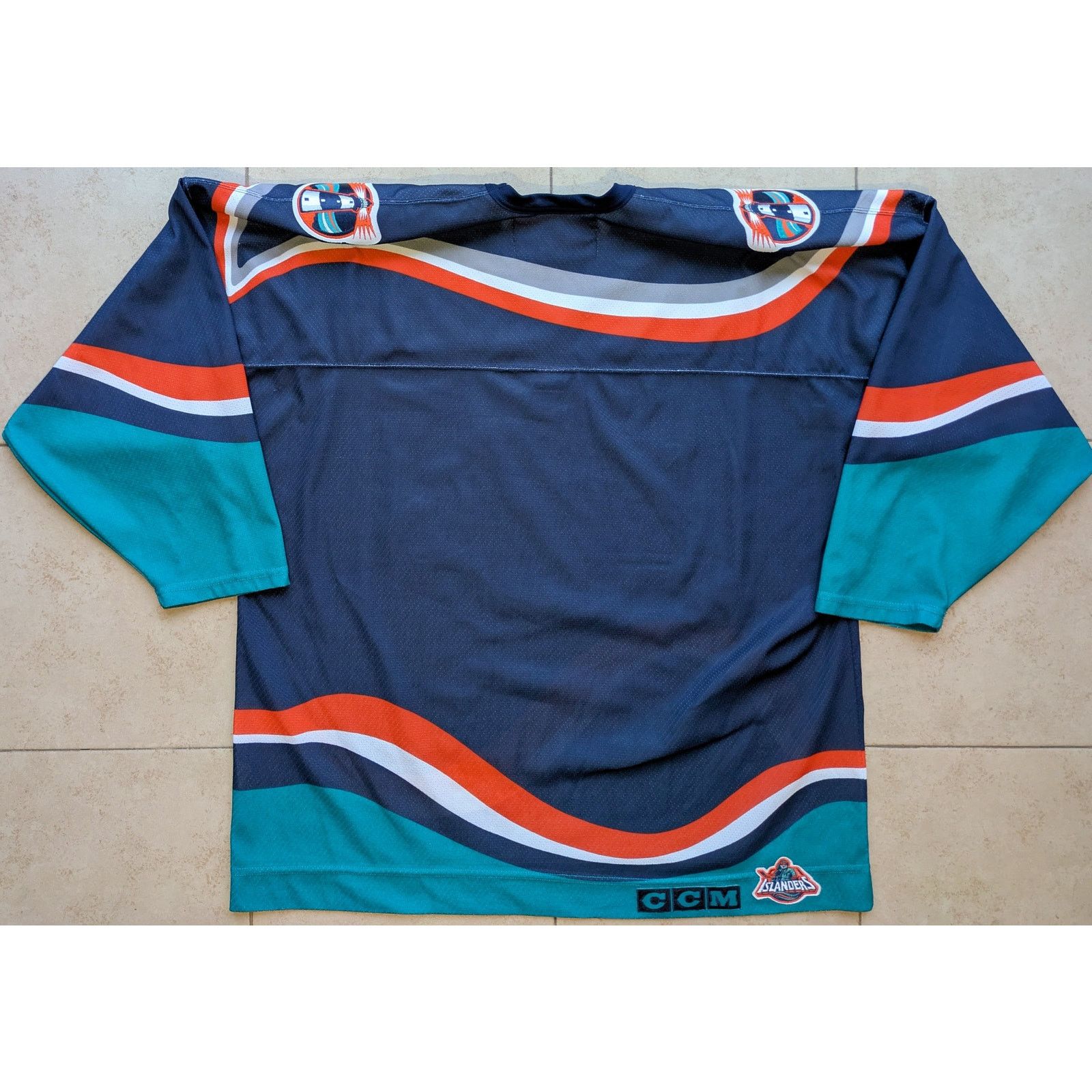 Ccm × NHL New York Islanders 90s CCM Fisherman jersey M hockey vtg Size US M / EU 48-50 / 2 - 6 Thumbnail