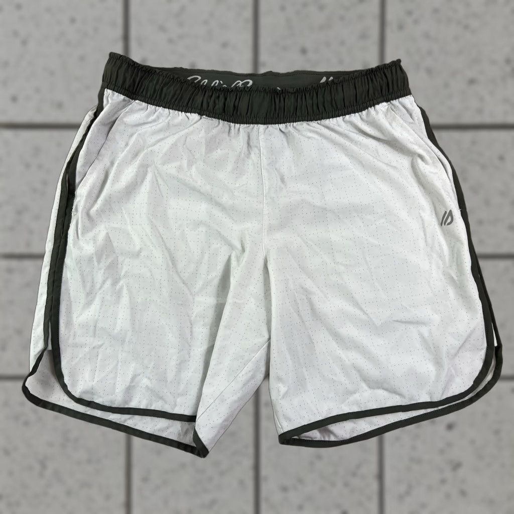 Eddie Bauer Eddie Bauer Active Wear Shorts White M Mens Running & Jogging Gym & Training Athletic Regular Size Medium Free Dry Size US 31 - 1 Thumbnail