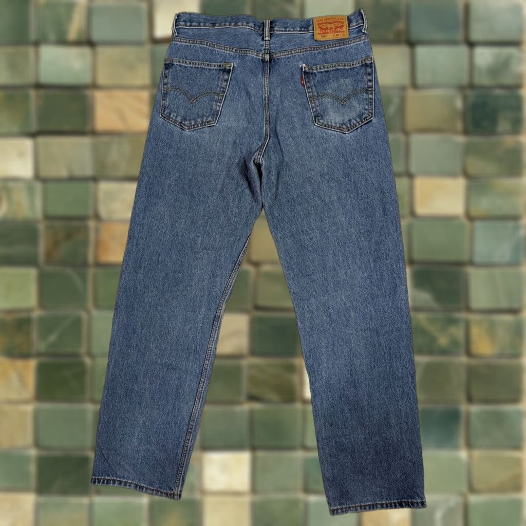 Levi's Levis 550 Jeans Mens 36x34 Relaxed Tapered Blue Denim Light Wash Cotton Work M5M Size US 36 / EU 52 - 1 Thumbnail