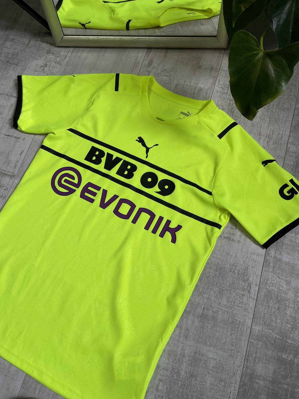 Puma Puma Borussia Dortmund BVB09 2021/2022 Football Shirt Jersey Size US S / EU 44-46 / 1 - 2 Thumbnail
