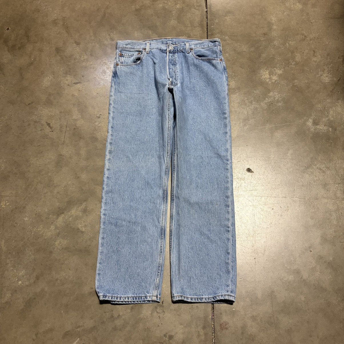 Levi's Vintage Levis 501 Denim Jeans Faded Washed Button Fly 90s Size US 34 / EU 50 - 1 Thumbnail