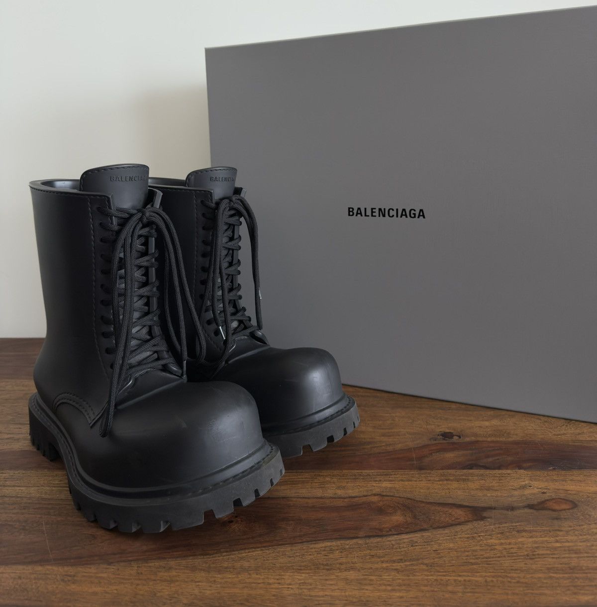 Balenciaga Balenciaga Steroid Boots Size US 9 / EU 42 - 1 Thumbnail