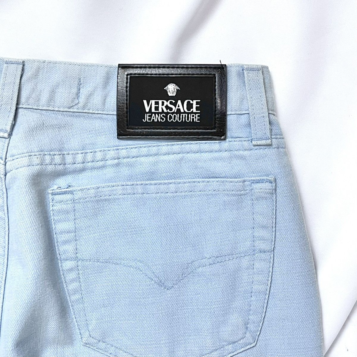 Versace Jeans Couture Versace Jeans Couture Straight-Leg Light Denim Cropped Jeans Size US 33 - 3 Thumbnail