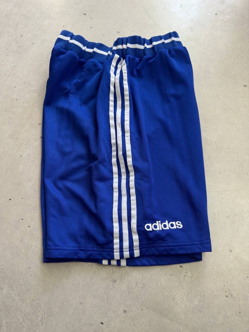 Adidas Vintage Adidas 3-Stripes Athletic Shorts Men’s Large Blue Size US 34 / EU 50 - 2 Thumbnail