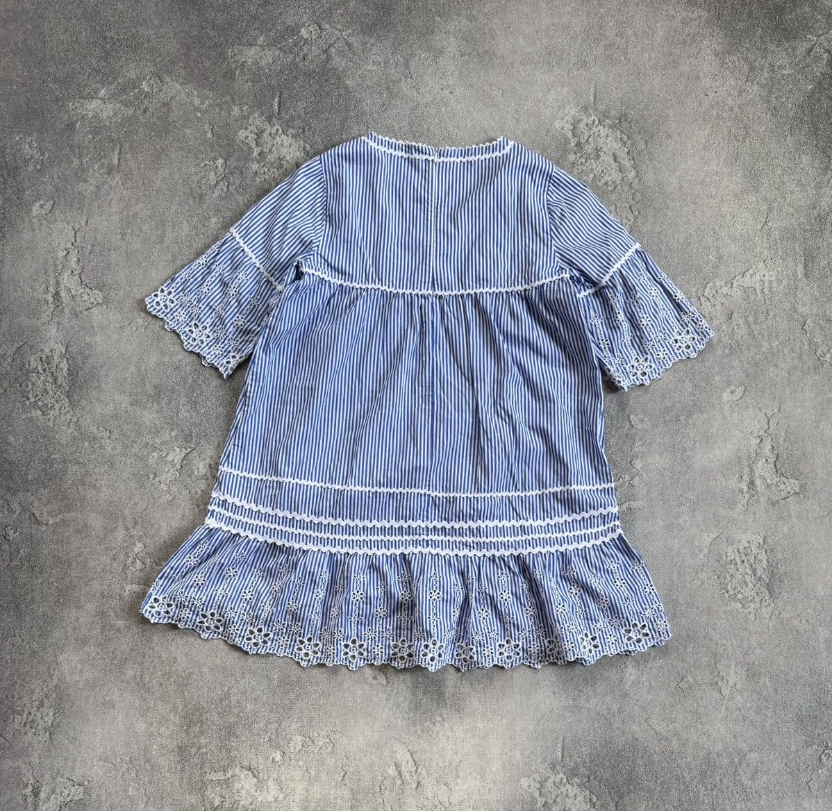 Ermanno Scervino Ermanno Scervino S/size striped dress 👗 blue short sleeve Size S / US 4 / IT 40 - 12 Thumbnail