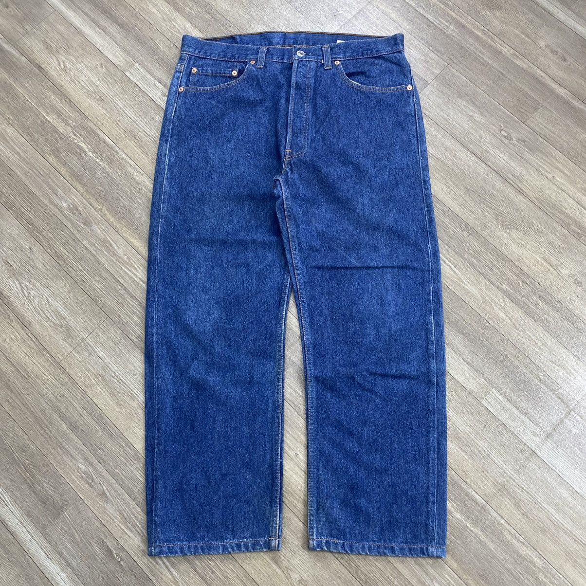 Levi's Vintage Clothing 🇺🇸1990s Vintage Levis 501XX 38x32 Straight Leg Faded Jeans Size US 38 / EU 54 - 1 Thumbnail