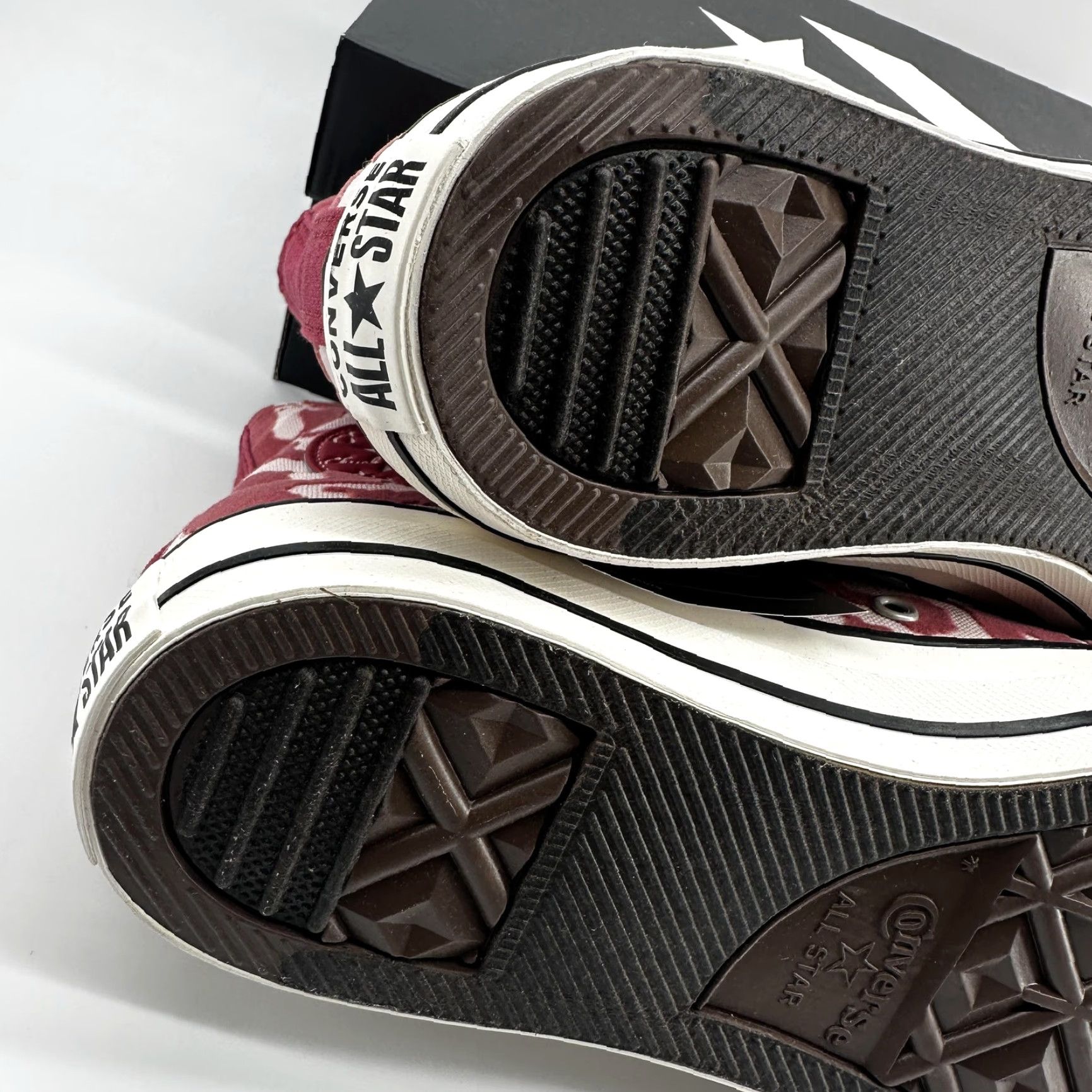 Converse VINTAGE Converse Chuck Taylor All Star High Top Shoes Mens 8 Red Camo - CTAS Hi - Canvas Sneakers Size US M / EU 48-50 / 2 - 7 Thumbnail
