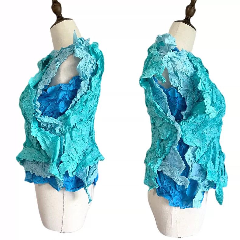 Issey Miyake Issey Miyake A three-layer petal-shaped pleated top with a Size S / US 4 / IT 40 - 2 Thumbnail