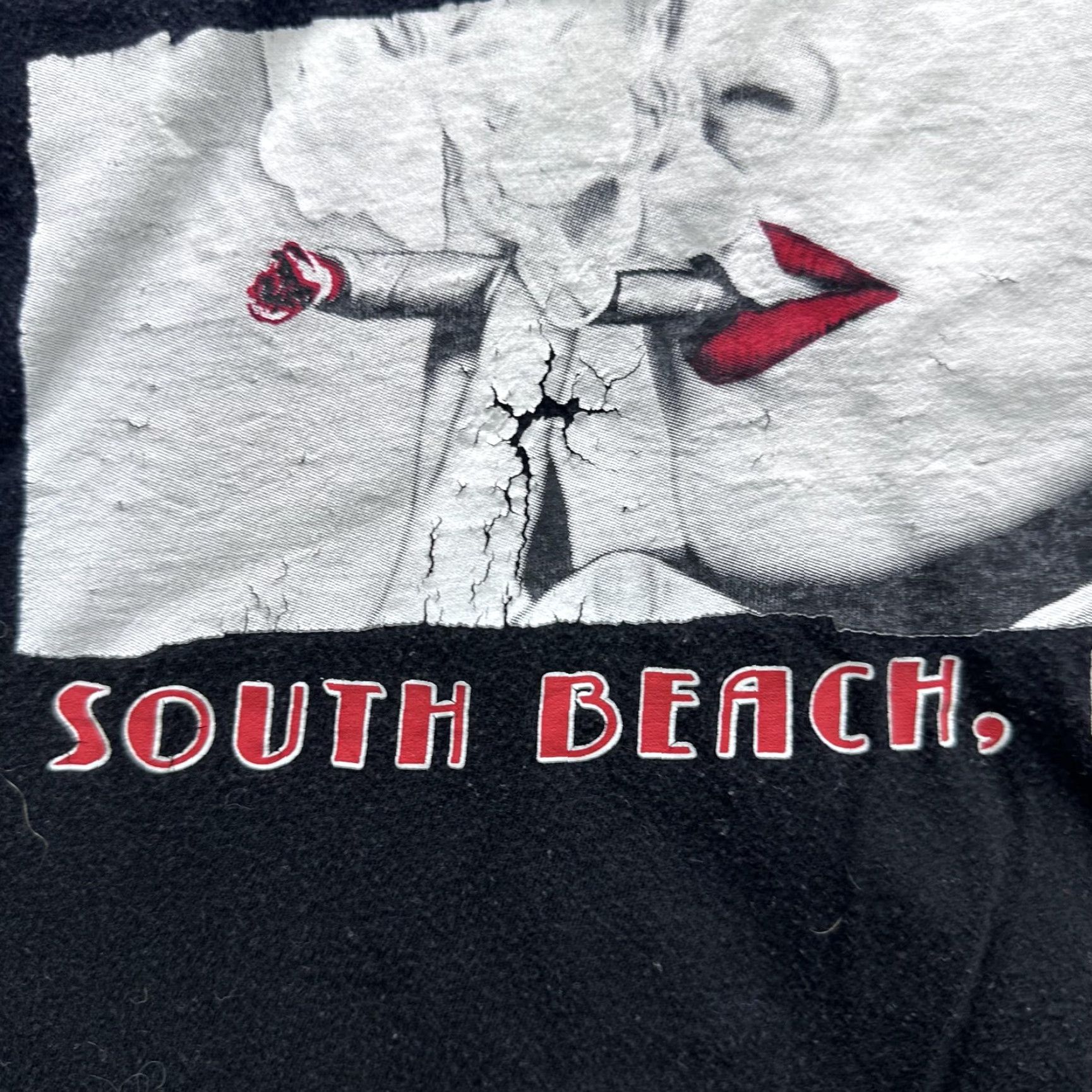Vintage VINTAGE South Beach Miami Shirt Mens Small Black Smoking Lips Graphic Tee Souvenir Size US S / EU 44-46 / 1 - 6 Thumbnail