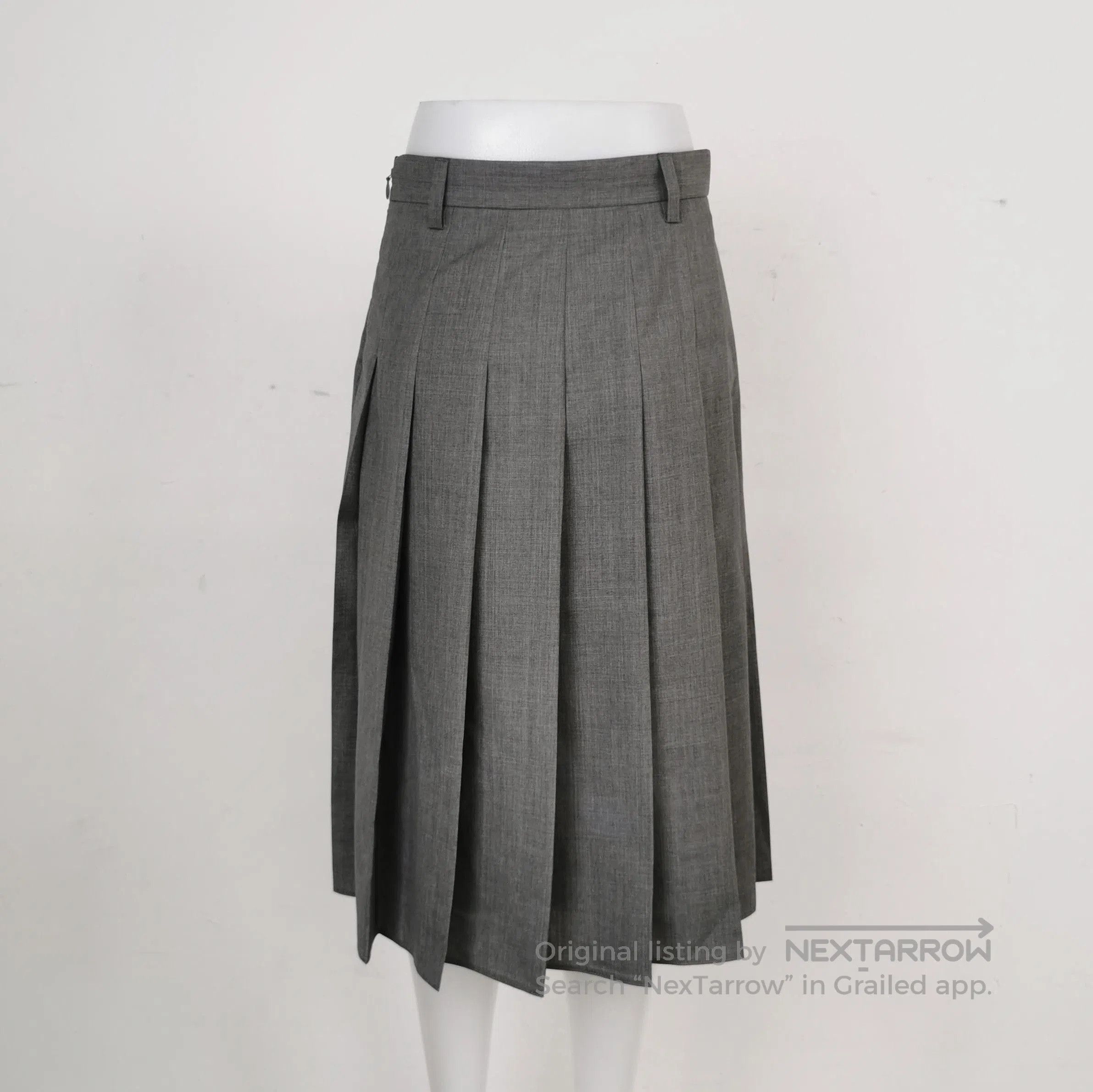 Prada Prada Wool Pleated Midi Skirt in Gray . Size 35" - 2 Thumbnail