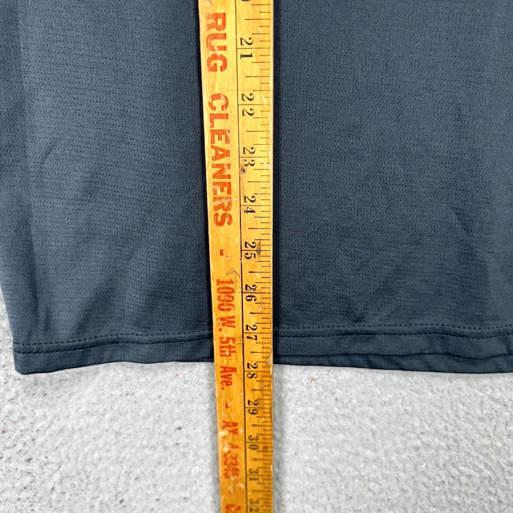 Vintage Tough Mudder Mens 2019 Finisher T-Shirt Large Gray Graphic Crewneck Tee Alanic Size US L / EU 52-54 / 3 - 7 Thumbnail