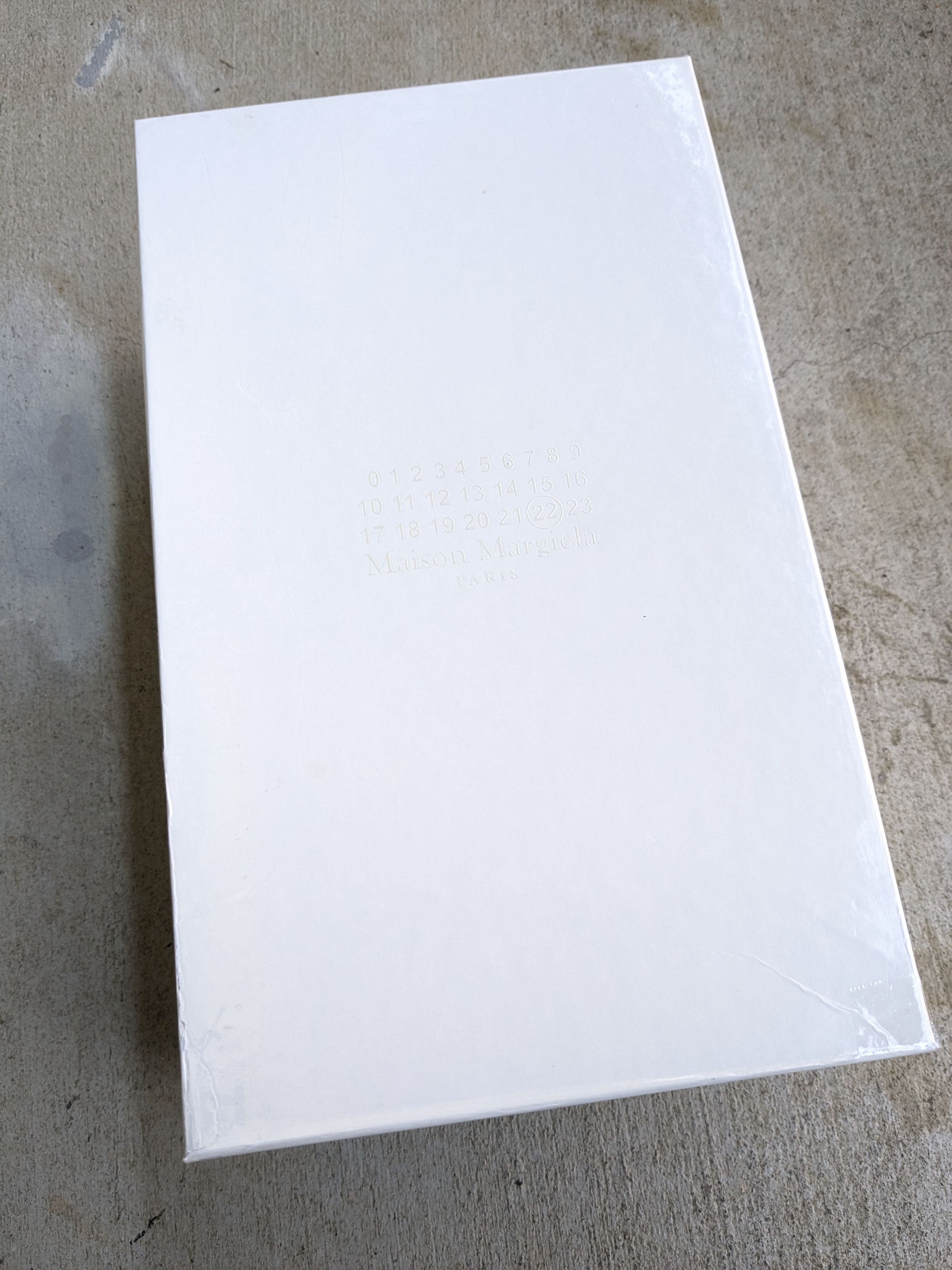 Maison Margiela Maison Margiela GAT White Gray 9 42 Leather Suede Low Tops Size US 9 / EU 42 - 21 Thumbnail