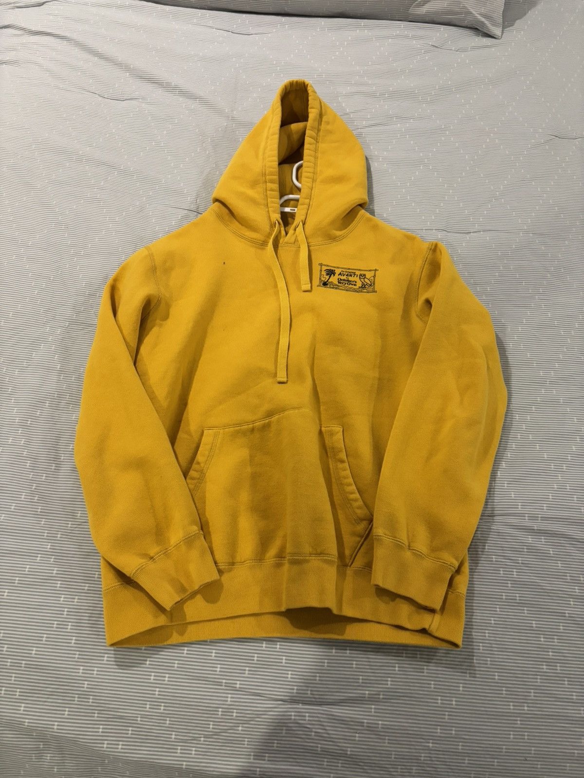 *RARE LIMITED EDITION* yellow avanti x ovo collab hoodie