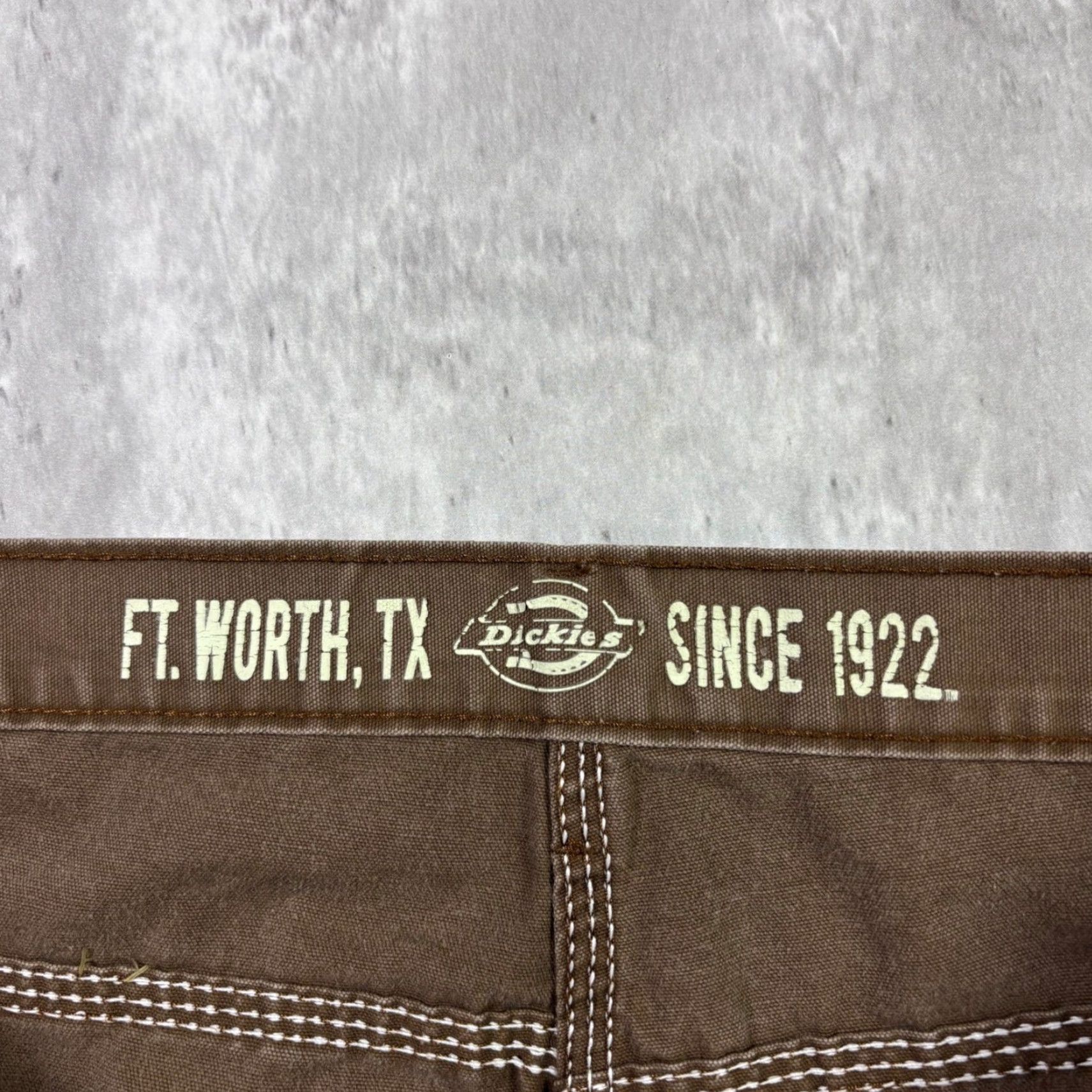 Dickies Dickies Pants Mens 34x30 Brown Canvas Workwear Distressed 5-Pocket Cargo Cargo Pants Workwear Mens Brown 90s Distressed Size US 34 / EU 50 - 7 Thumbnail