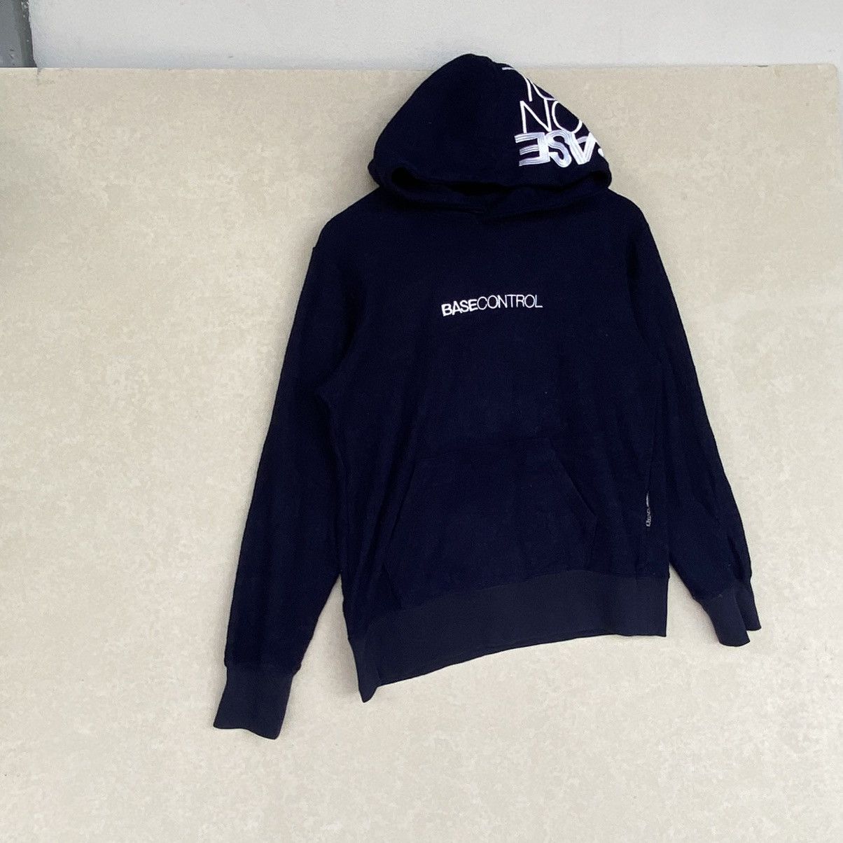 Other Vintage Base Control Embroidered Hoodie Sweater Navy Blue Size US M / EU 48-50 / 2 - 3 Thumbnail