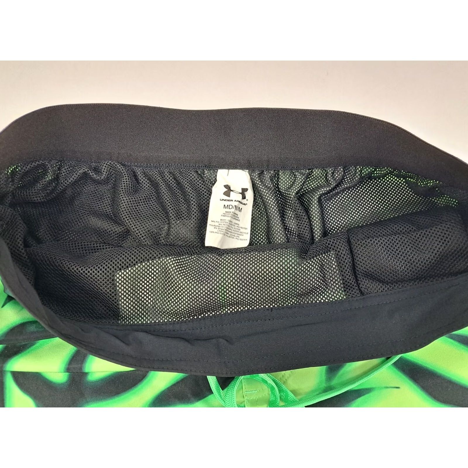 Under Armour Under Armour Womens Athletic Shorts Lined Quick Dry Green/Black Animal Print Pockets 7in Inseam M Medium Size 32" / US 10 / IT 46 - 2 Thumbnail