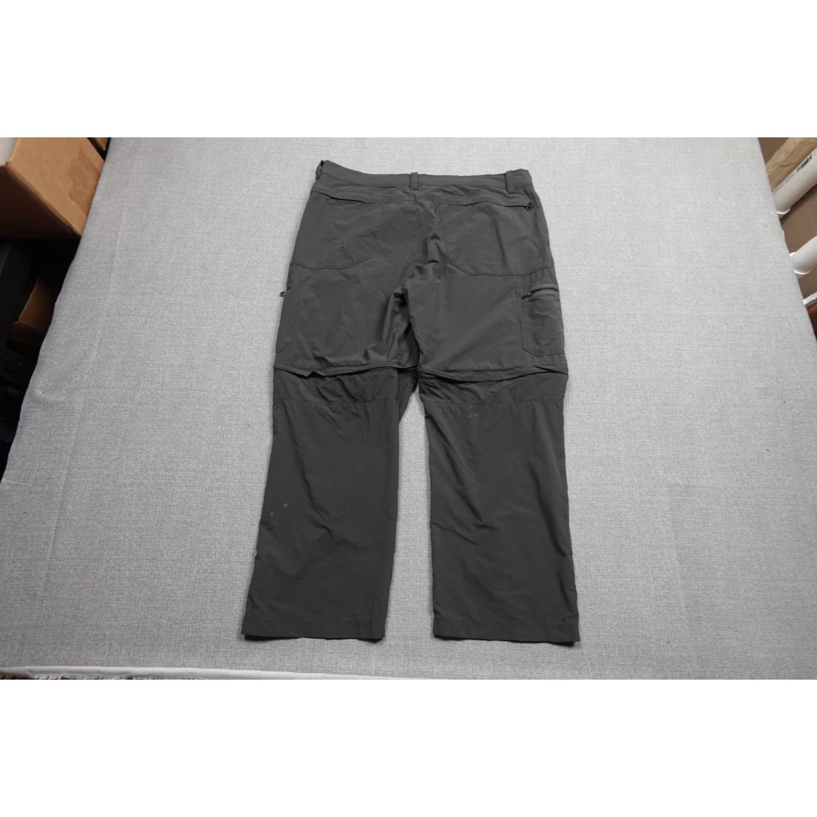 Vintage L.L. Bean Convertible Pants Mens 40x30 Gray Hiking Nylon Stretch Zip Off Khakis Pants Size US 40 / EU 56 - 5 Thumbnail