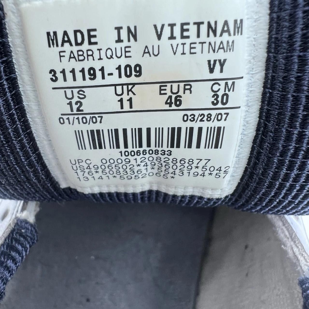 Nike Men's Size 12 US Nike Infiltrator Sneakers Navy Blue White Size US 12 / EU 45 - 7 Thumbnail