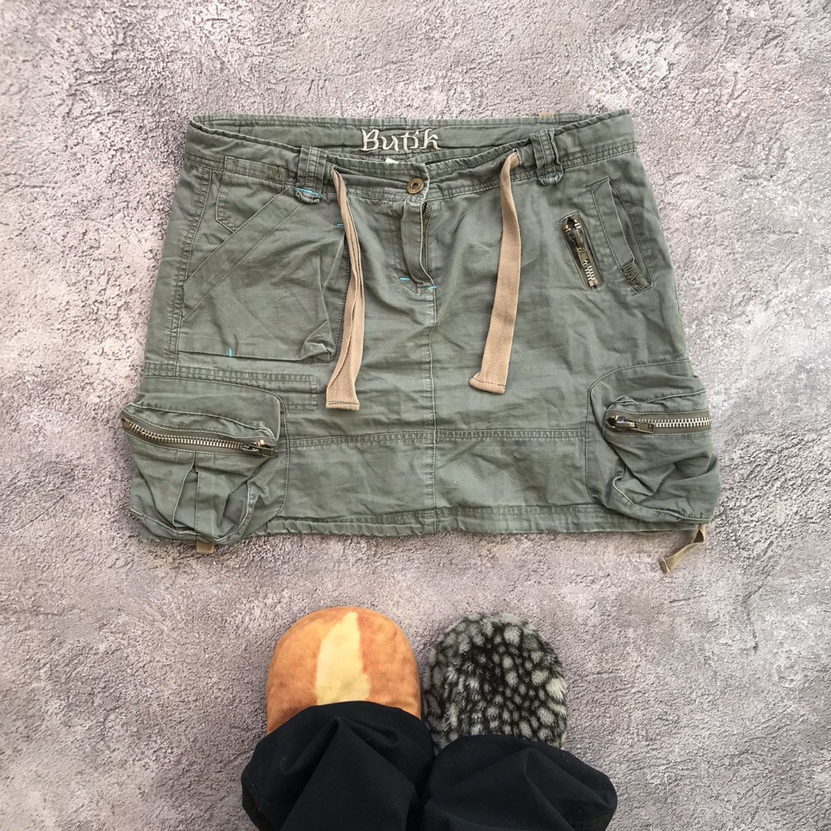 If Six Was Nine vintage mini cargo skirt japan pocket streetwear style Y2K Size 30" / US 8 / IT 44 - 1 Thumbnail