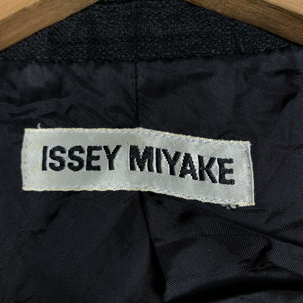 Issey Miyake 🔥VINTAGE BUTTON JACKET ISSEY MIYAKE PLEATED DESIGN Size US M / EU 48-50 / 2 - 19 Thumbnail