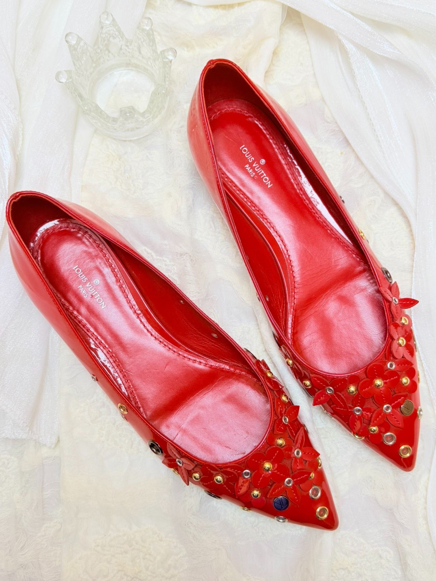 Louis Vuitton Louis Vuitton Patent Red Lowtop Sneakers us_7-5 Women Size US 7.5 / IT 37.5 - 1 Thumbnail