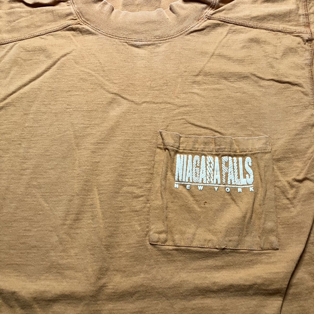 Vintage Vintage Niagra Falls New York Long Pocket T Shirt Size US M / EU 48-50 / 2 - 3 Thumbnail