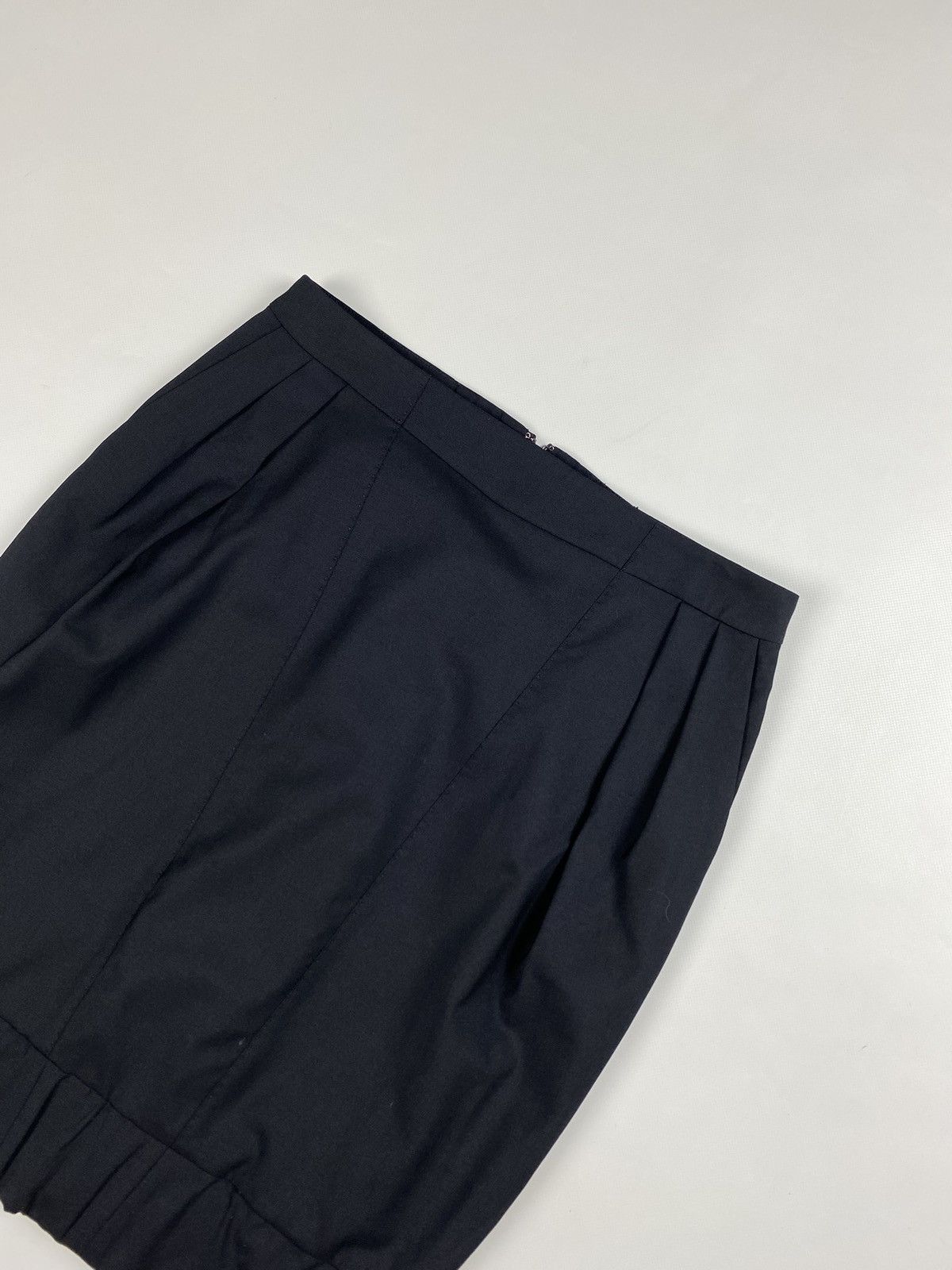 Viktor & Rolf Viktor & Rolf ladies wool pencil skirt size 42 / Xl Size 28" / US 6 / IT 42 - 4 Thumbnail