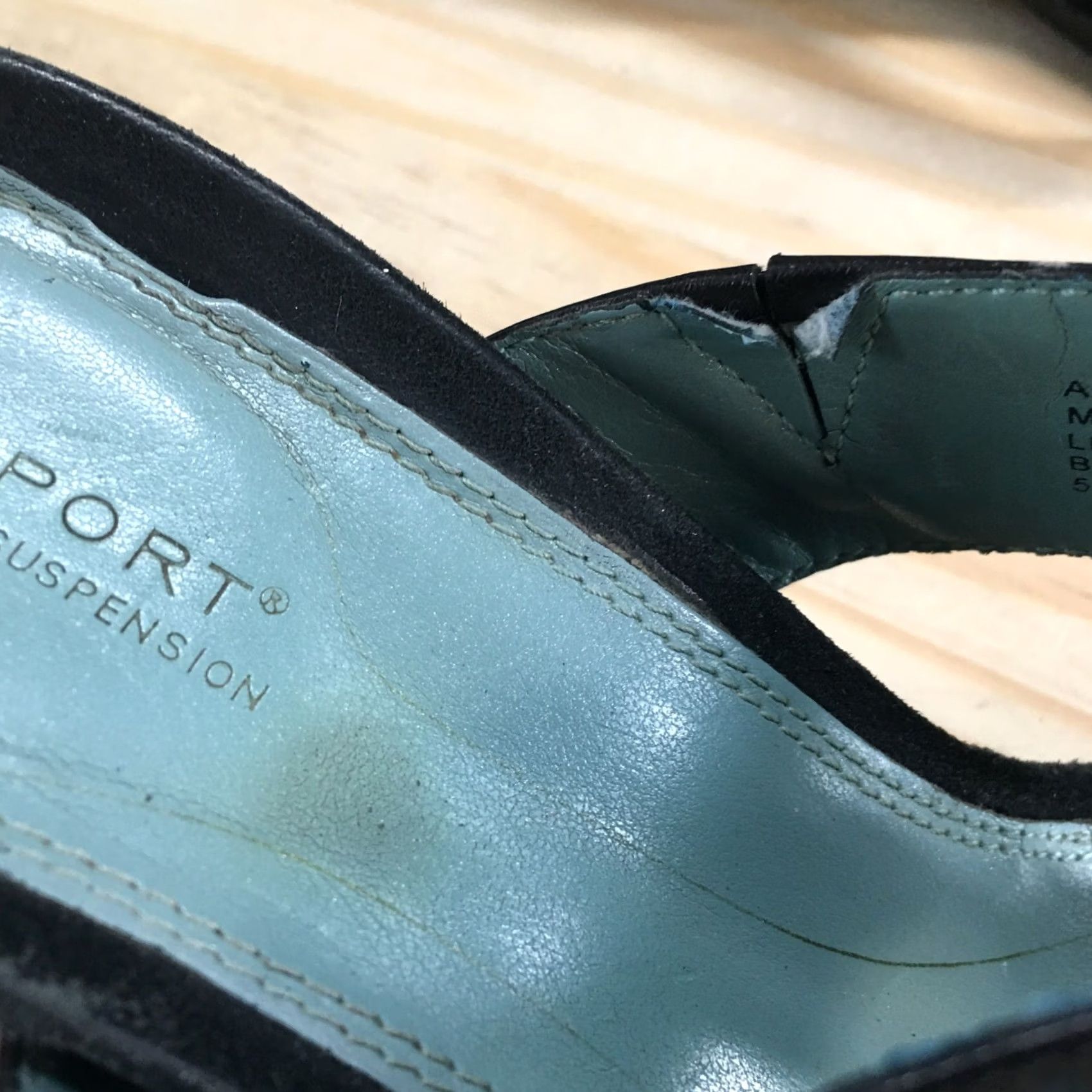 Rockport Rockport Sandals Womens 6.5 M Slide Black Leather Slip On Wedge Heels APW13181 Size US 4 / IT 34 - 5 Thumbnail