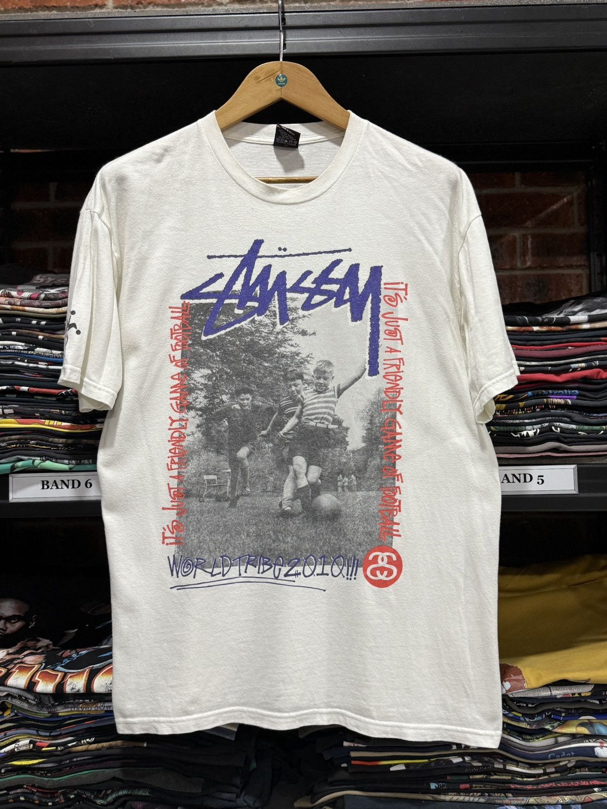 Stussy Vintage Stussy World Tribe Football Faded Tee Size US L / EU 52-54 / 3 - 1 Thumbnail