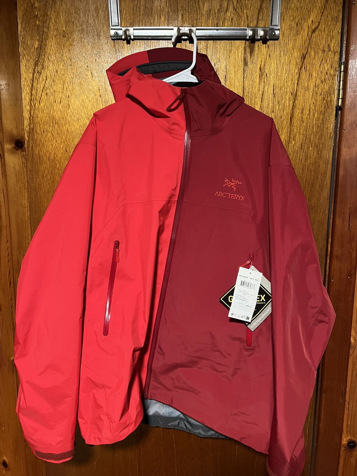 image of Arcteryx Arc’Teryx Recut in Red, Men's (Size XL)