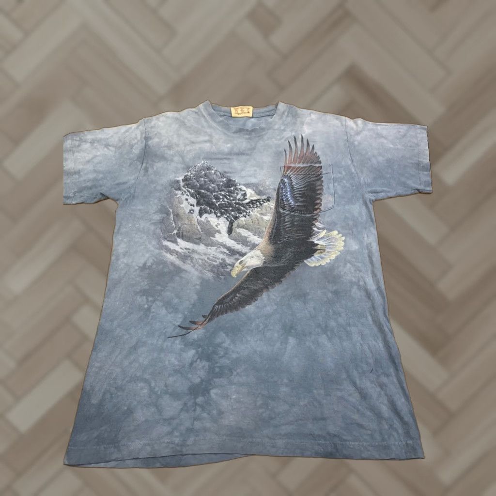 The Mountain VINTAGE The Mountain T Shirt Mens M Blue Eagle Soarin 11257 Shirt Mens M Blue Eagle Soarin 11257 Size US M / EU 48-50 / 2 - 1 Thumbnail