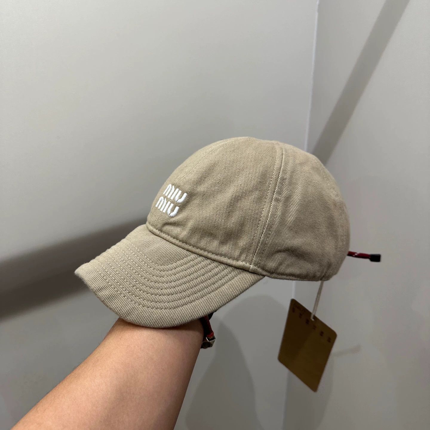 MiuMiu feb379 logo embroidered cap M cotton