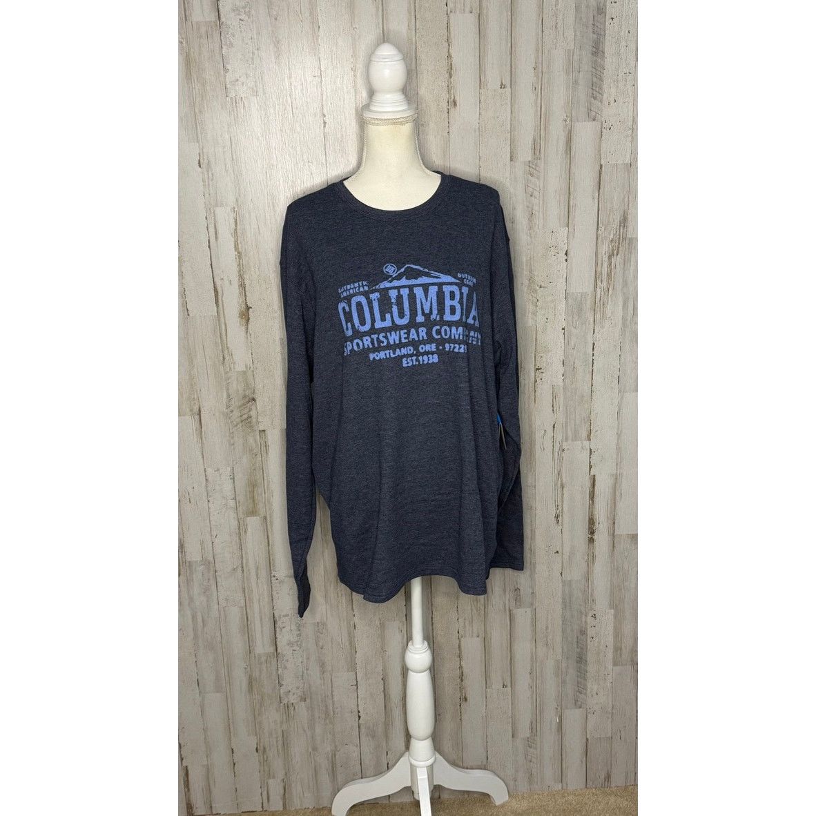 Columbia NWT Columbia Men's XL Gray Long Sleeve Graphic T-Shirt Size US XL / EU 56 / 4 - 1 Thumbnail
